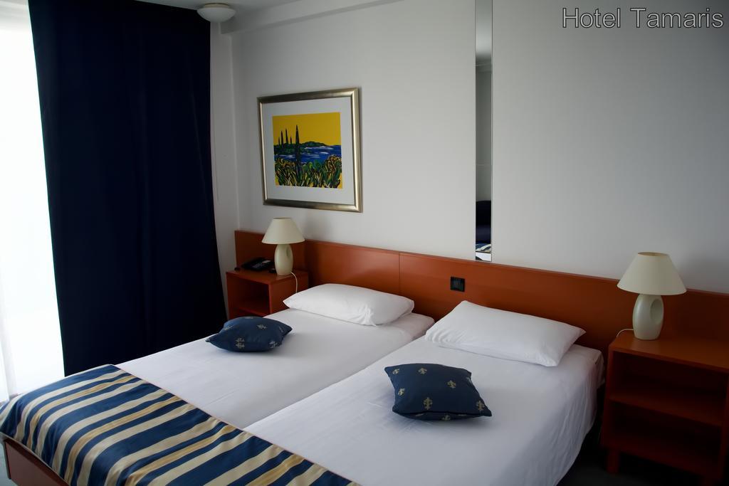 Hotel Tamaris Новий Винодольський Екстер'єр фото